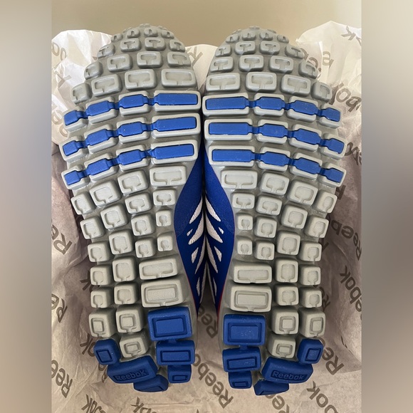 NEW YORK GIANTS ELI MANNING SPECIAL EDITION (NEVER WORN) LADIES 7.5 - Picture 11 of 11